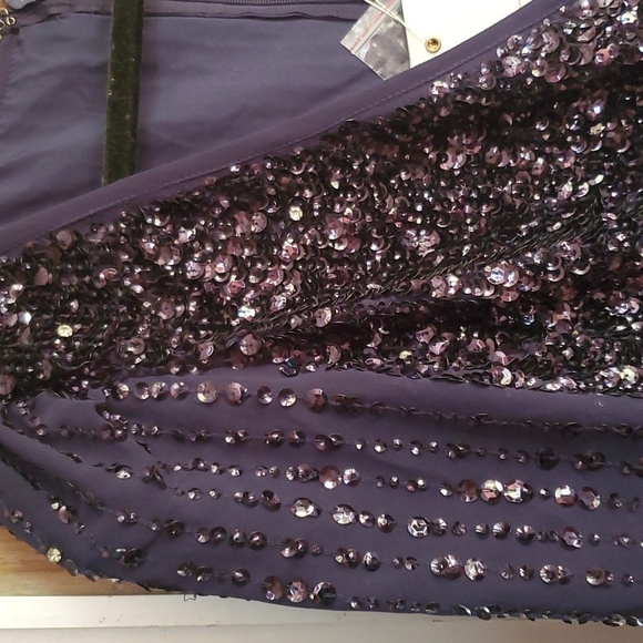 Mac Duggal 93593 Sequined Vneck  mid length Beaded Dress 8 long sleeve NWT - Picture 5 of 7